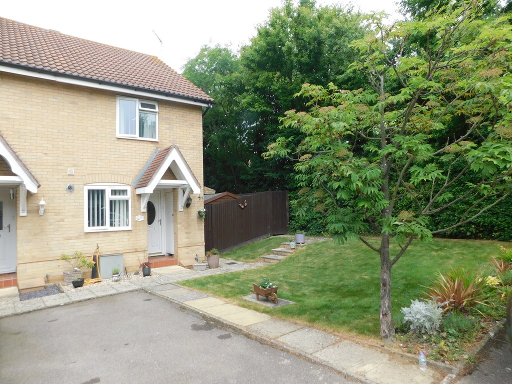 Finch Close, Stowmarket, 2 bedroom, End Terraced House