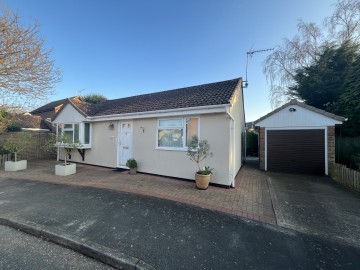 image of 21 Brick Kiln Close, Trimley St. Martin