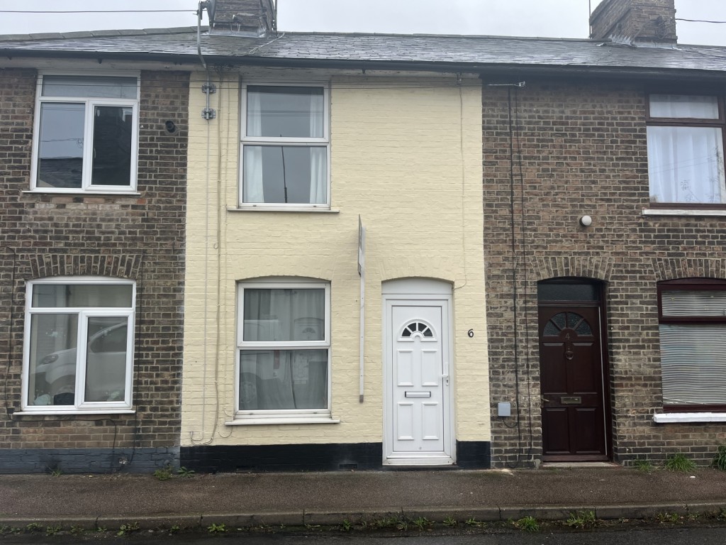 Bond Street, Stowmarket, Suffolk, IP14, 2 bedroom, Terraced
