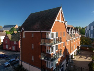 image of 5 Neptune Square, Suffolk
