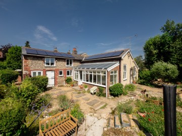 image of 47 Crabbe Street, Suffolk