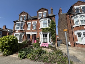 image of Stoneleigh 34, Cobbold Road