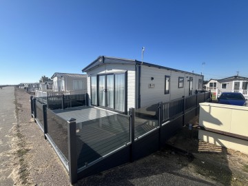 image of D33 Suffolk Sands, Suffolk