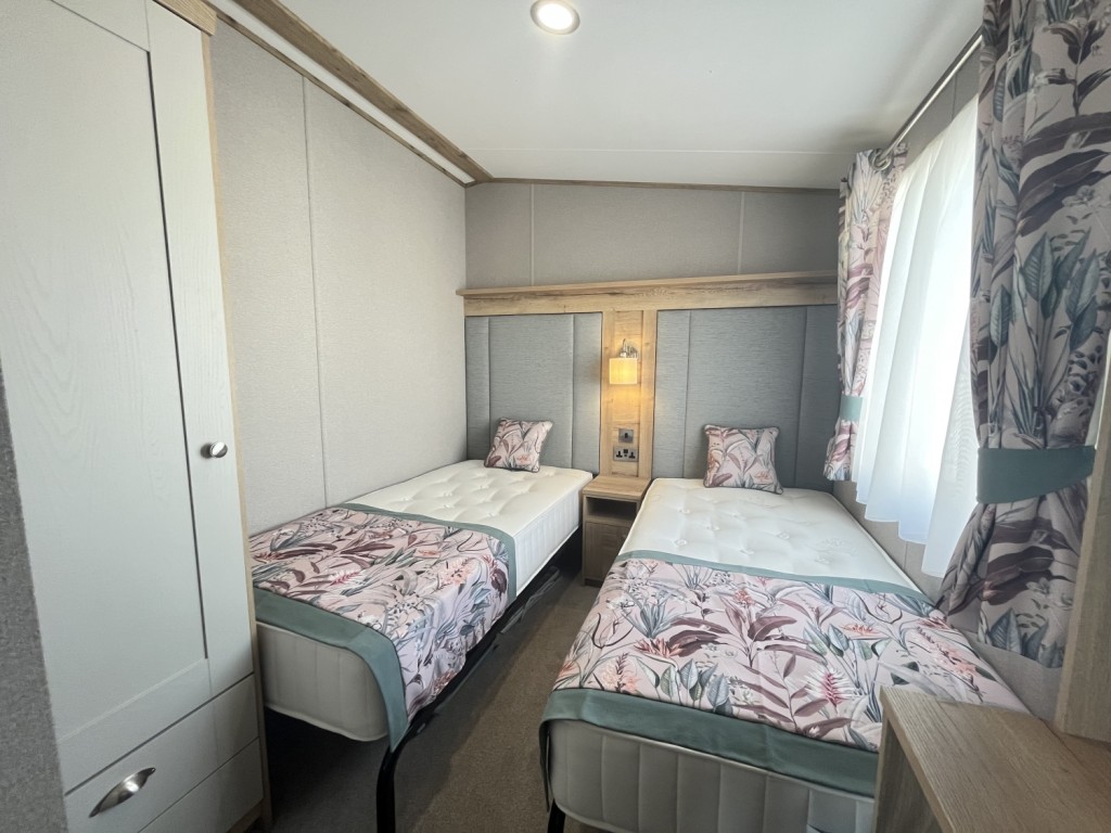 Images for Suffolk Sands, Felixstowe