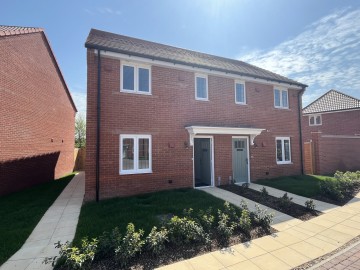 image of 6 Sage Close, Suffolk