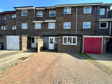 image of 70 Iris Close, Suffolk