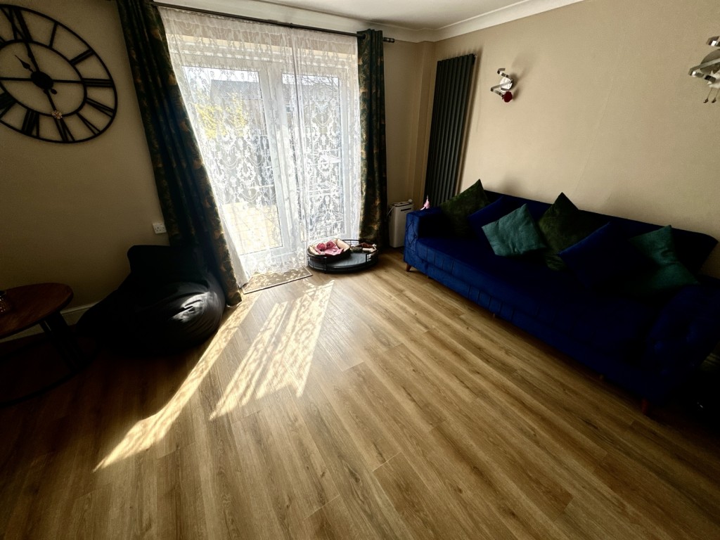 Images for Iris Close