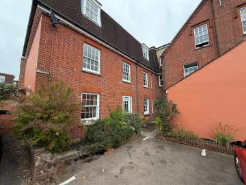 image of Flat 23 Parkwood, 11 Henley Road, Suffolk
