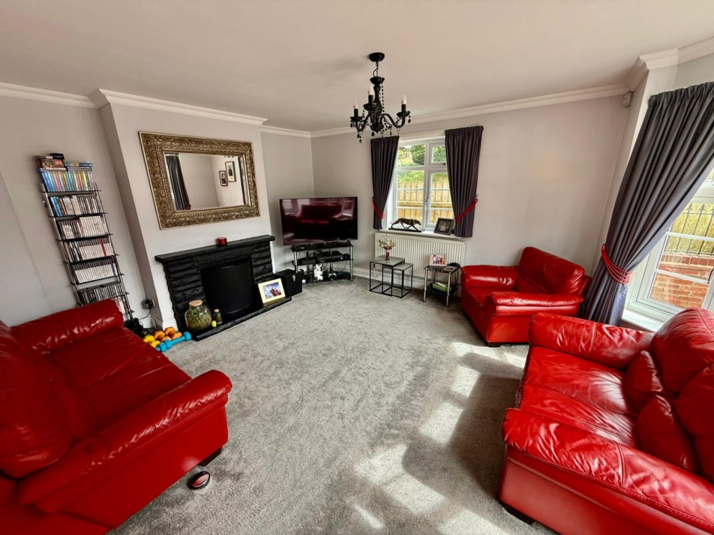 Images for Valley Road, IP1