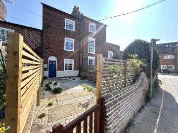 image of 42 Brook Street, Suffolk