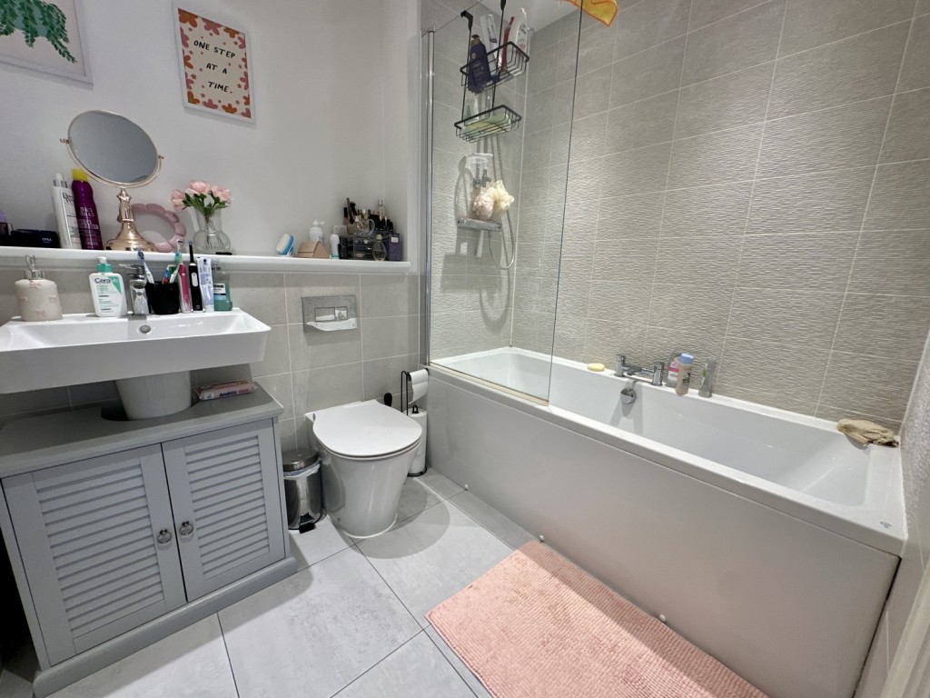 Images for 7 Blackheath Avenue, IP3