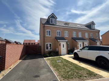 image of 63 Buttercup Crescent, Suffolk