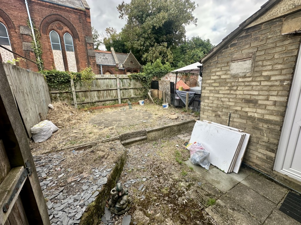 Images for Back Hamlet, IP3