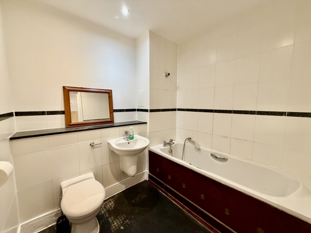 Images for 3 Anchor Street, Ipswich Waterfront