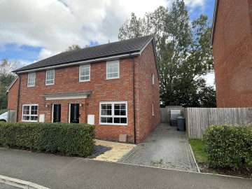 image of 51 Walton Hall Drive, Suffolk