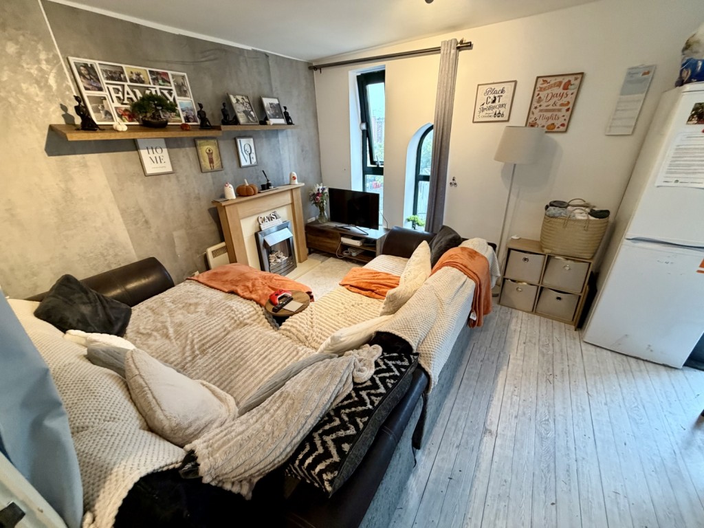 Images for GM Building, 2 Back Hamlet, IP3