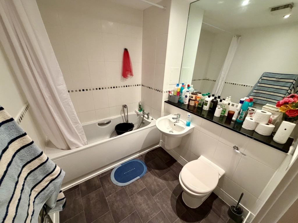 Images for 1 Anchor Street, Ipswich Waterfront