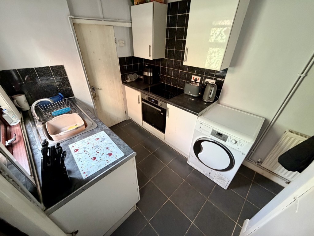 Images for Cemetery Road, IP4