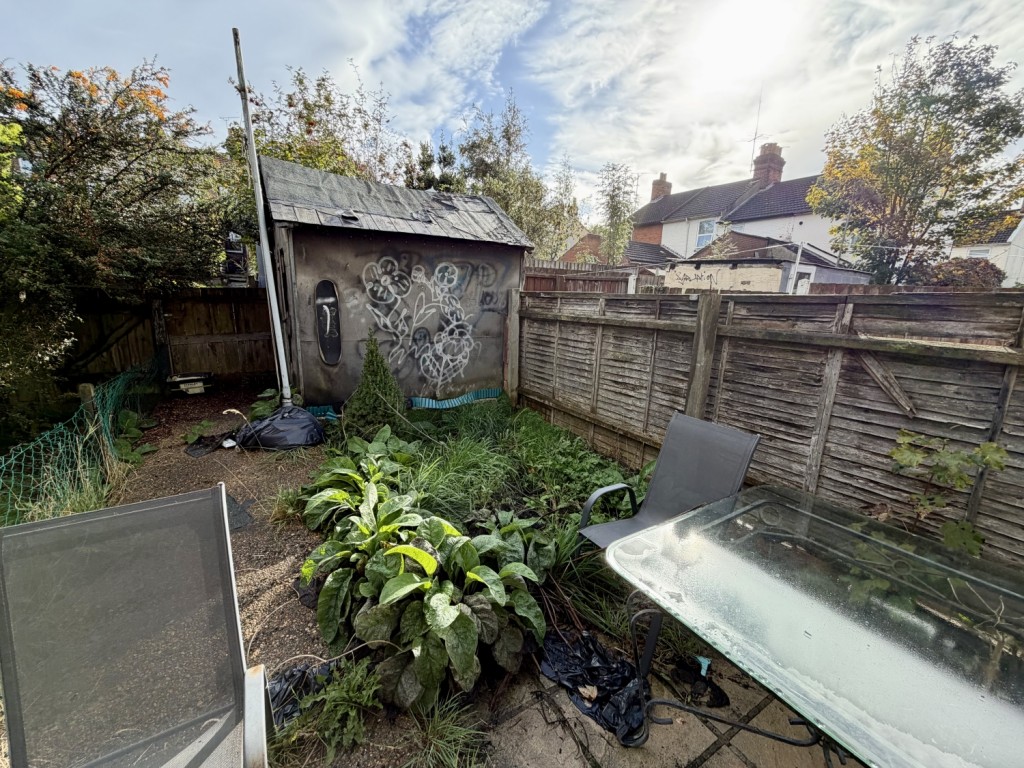 Images for Cemetery Road, IP4