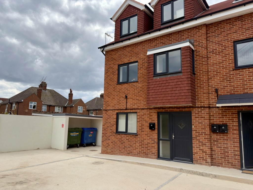 Images for Finsbury Court, Glenfield Ave, Felixstowe, Suffolk, IP11