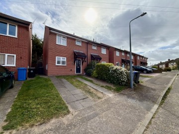 image of 12 Lakeside Road, Suffolk