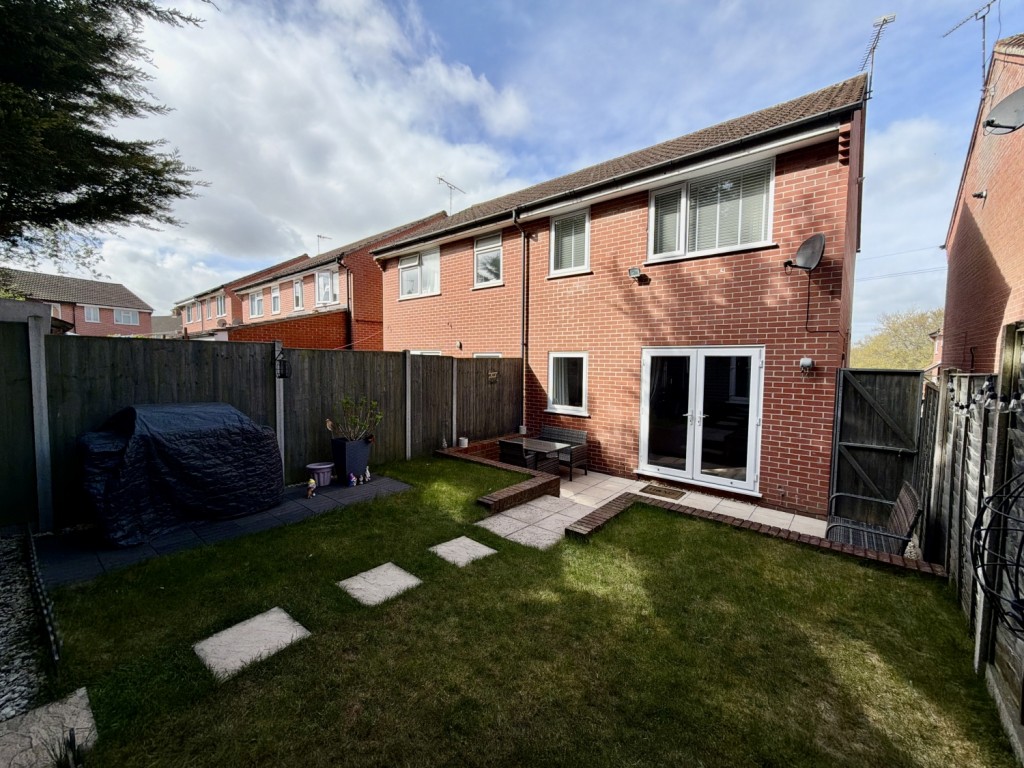 Images for Lakeside Road, IP2