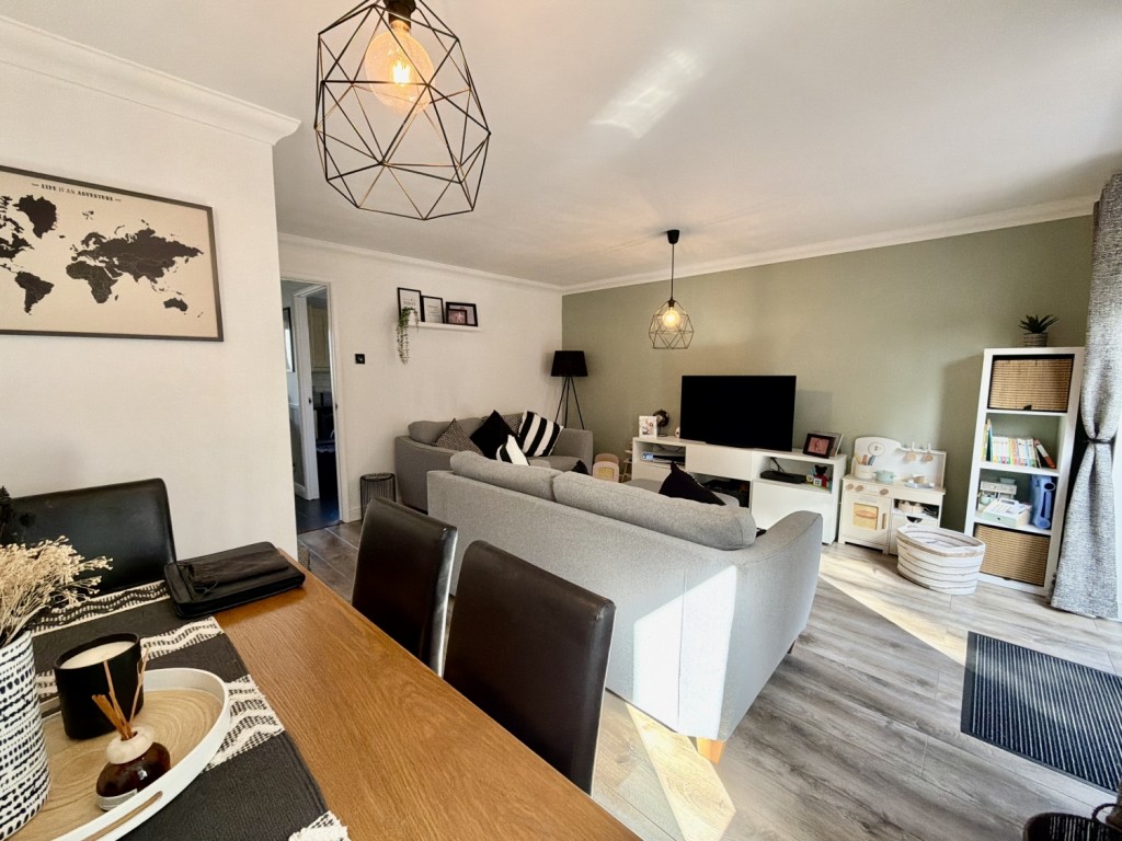 Images for Lakeside Road, IP2