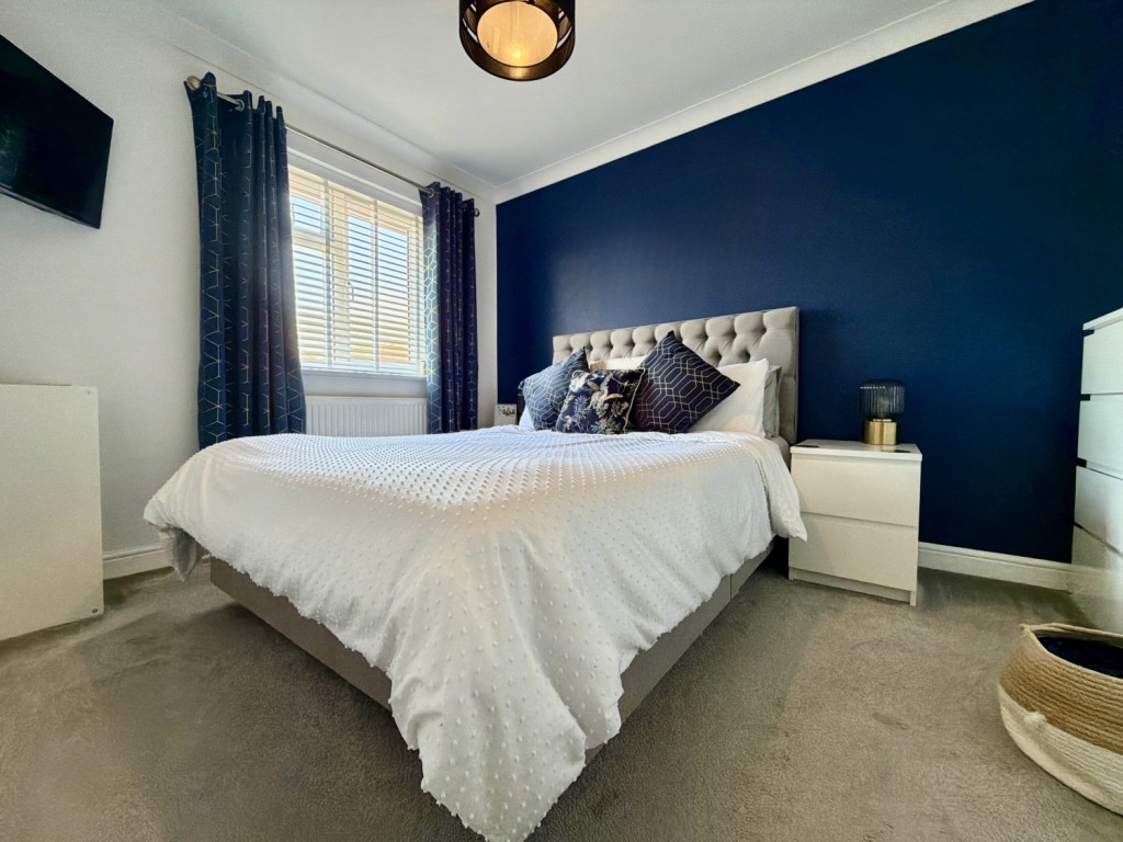 Images for Lakeside Road, IP2
