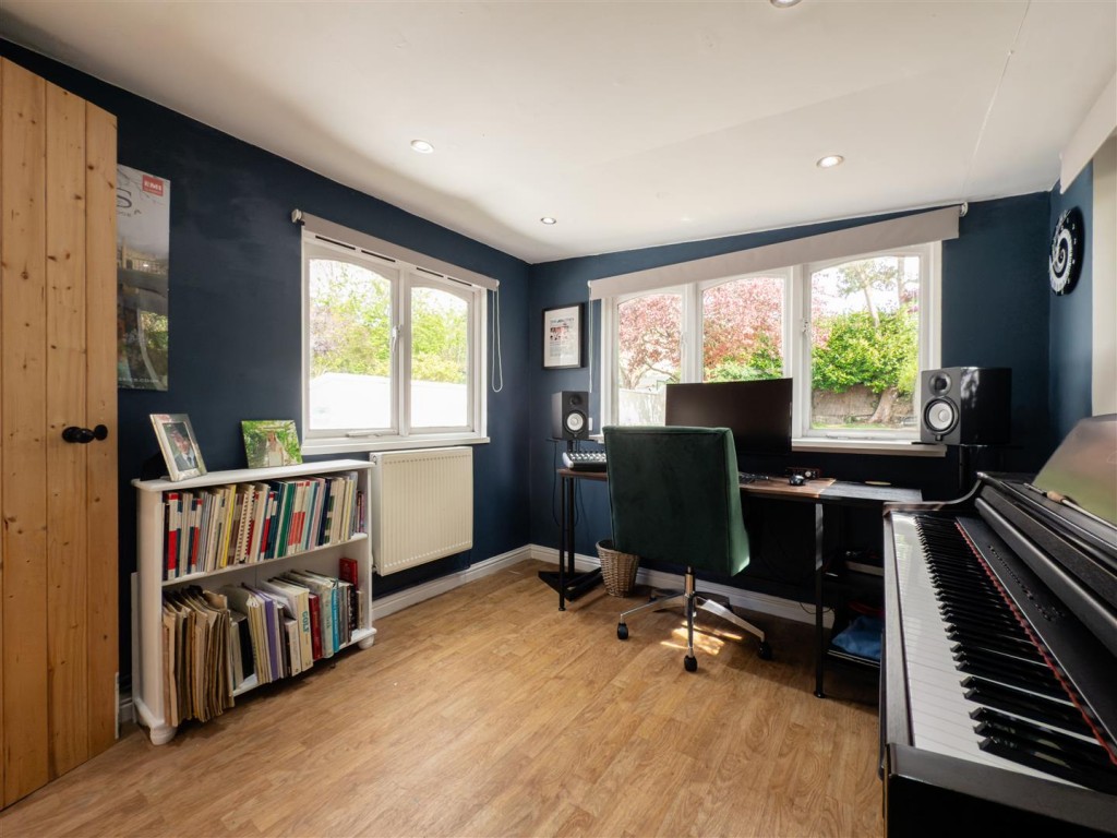 Images for Old Street, Haughley, Stowmarket