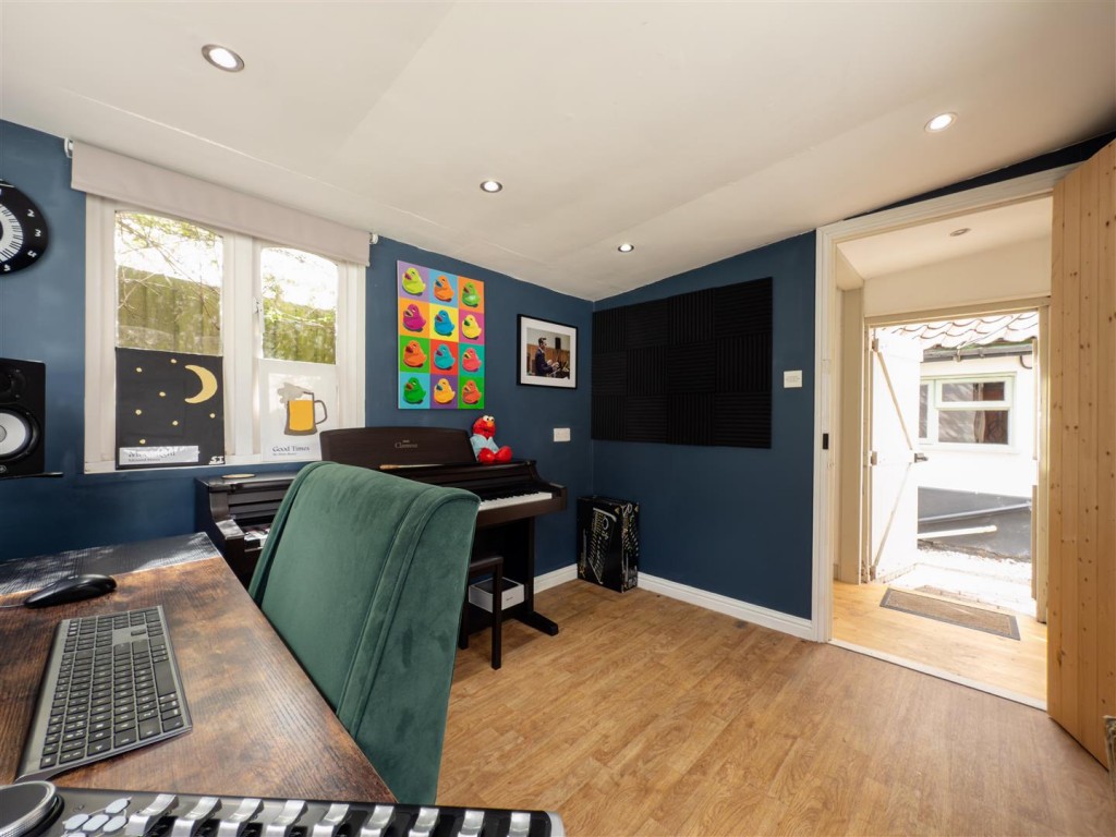 Images for Old Street, Haughley, Stowmarket