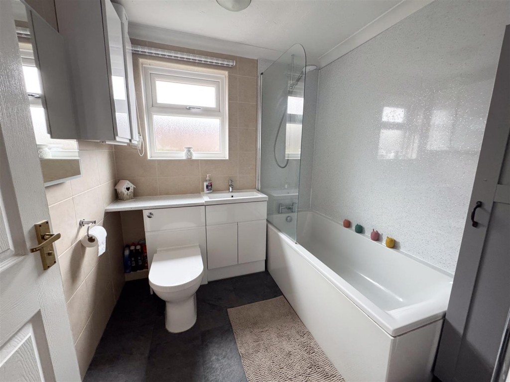 Images for Pippins, Straight Road, Battisford, Stowmarket