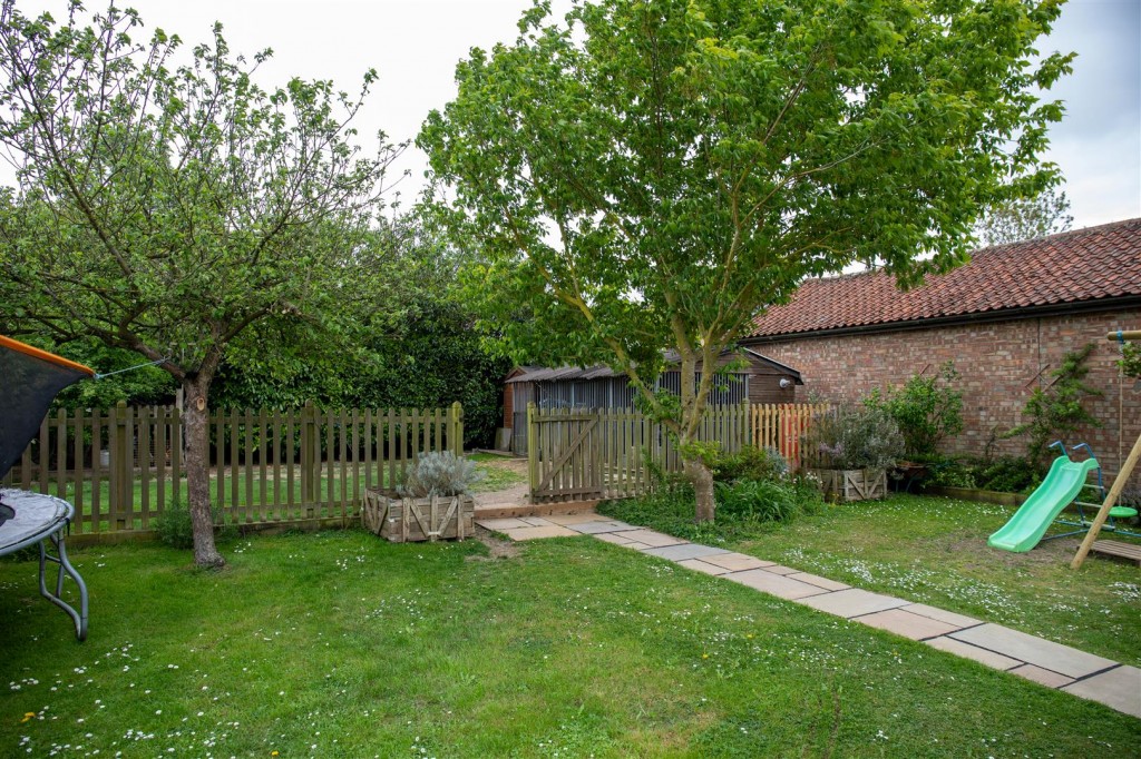 Images for Pippins, Straight Road, Battisford, Stowmarket