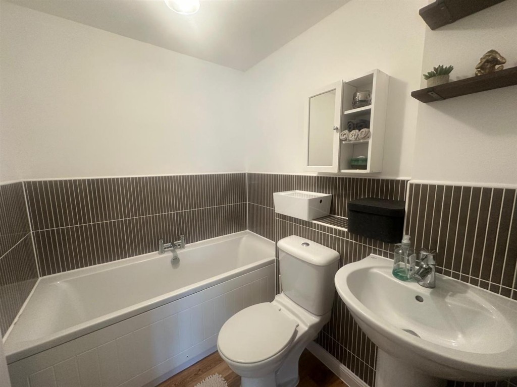 Images for Curlew Close, Stowmarket