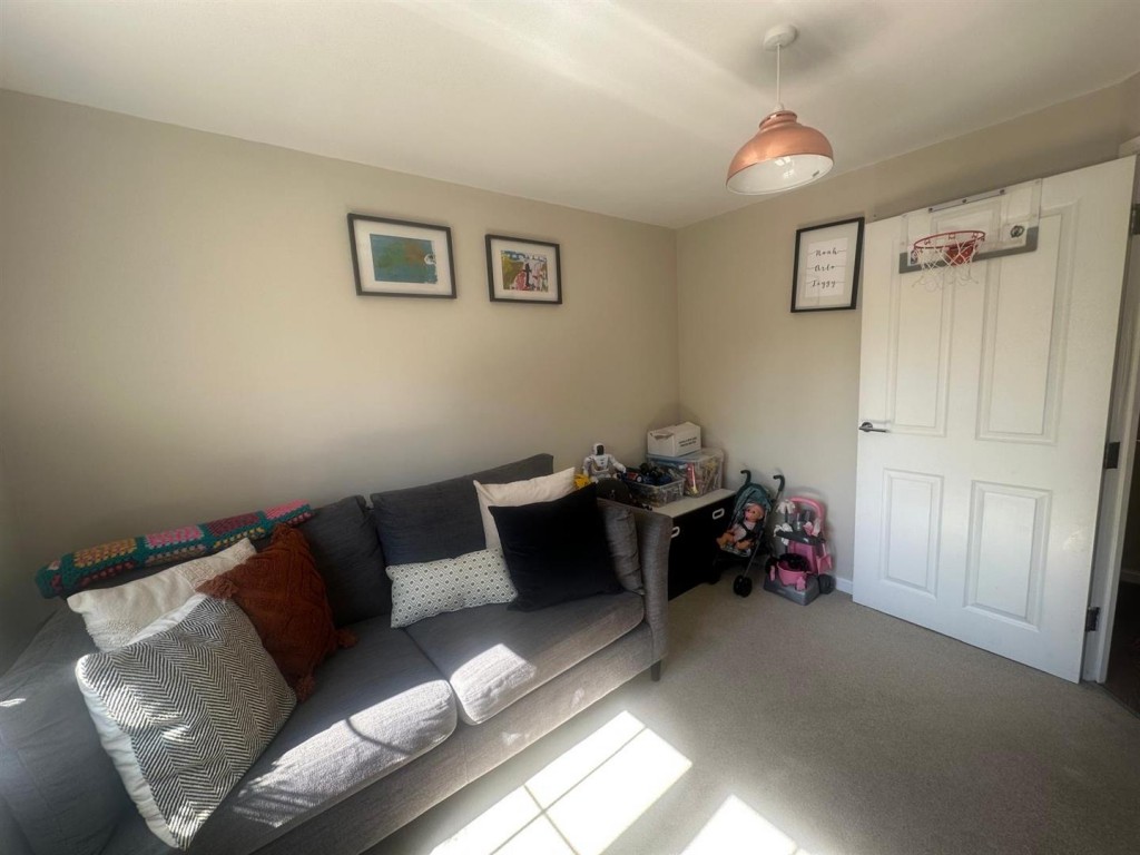 Images for Curlew Close, Stowmarket