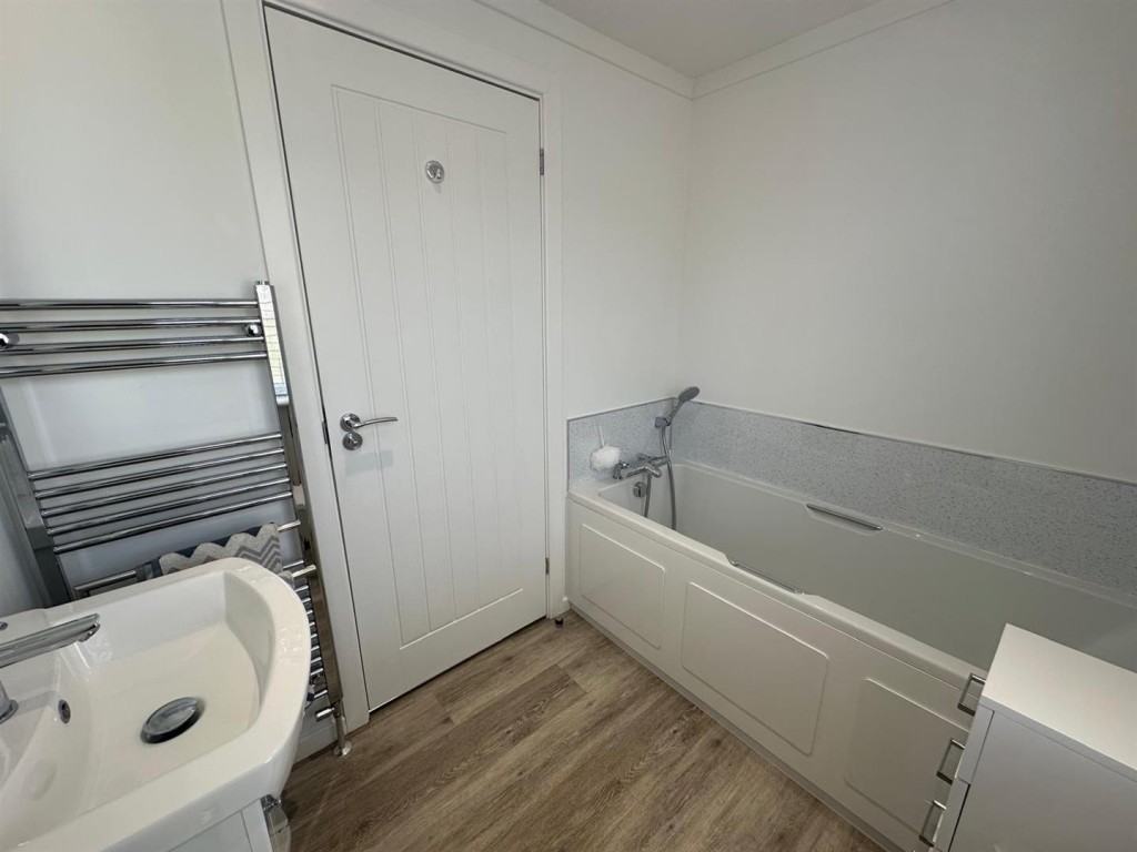 Images for Wixfield Park, Great Bricett, Ipswich