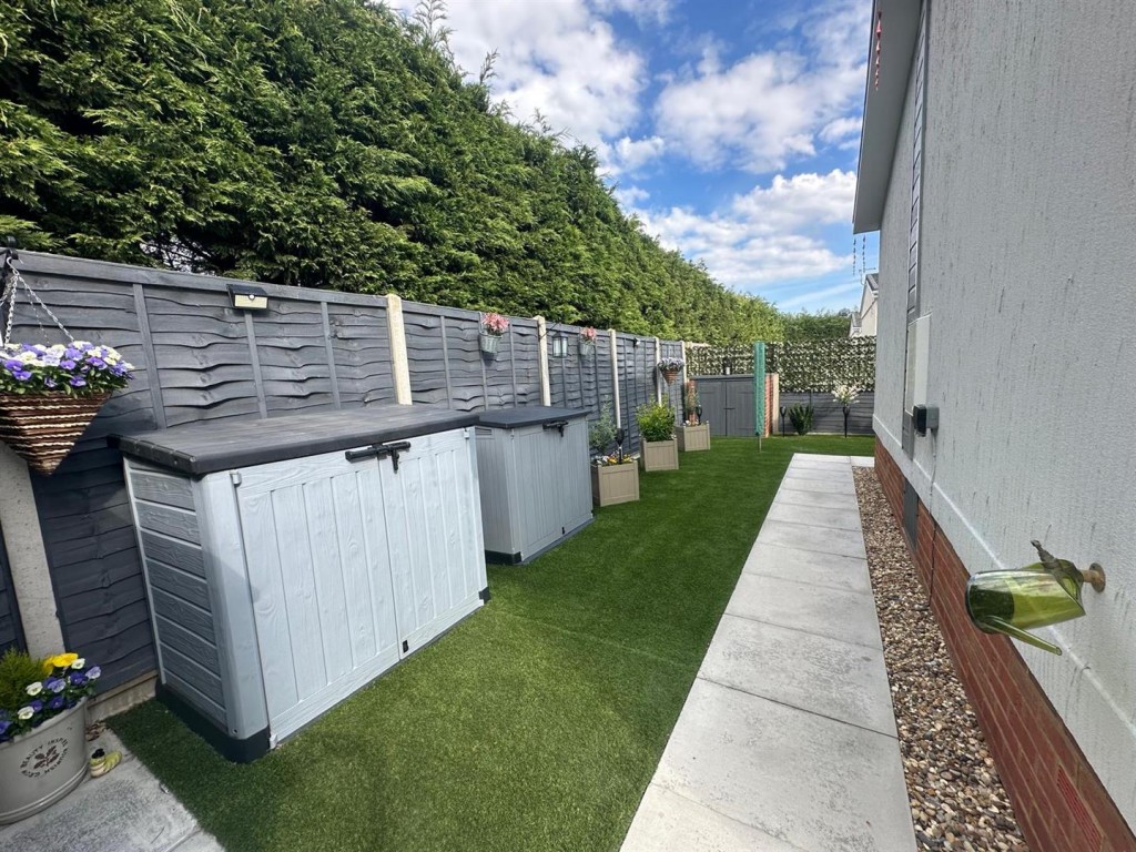 Images for Wixfield Park, Great Bricett, Ipswich