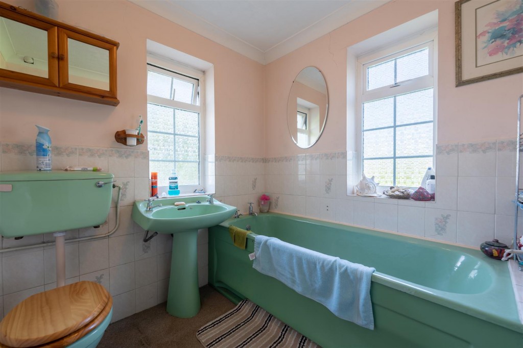 Images for Ipswich Road, Gosbeck