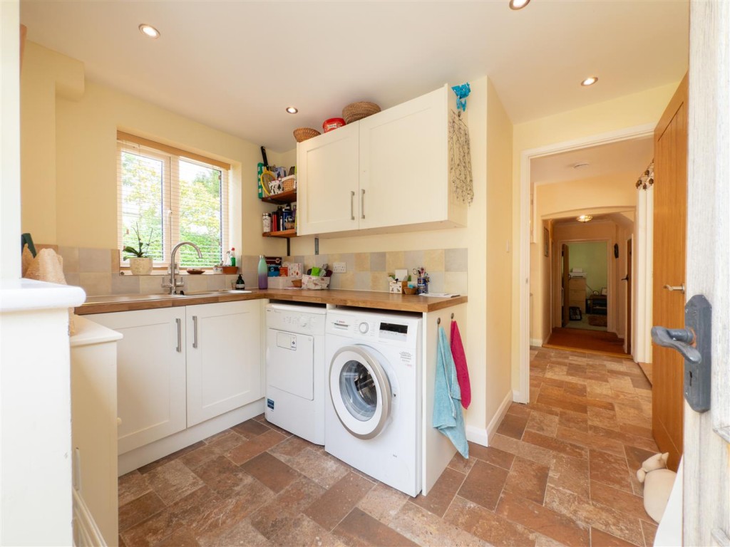 Images for Brettenham Road, Buxhall, Stowmarket