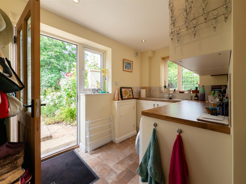 Images for Brettenham Road, Buxhall, Stowmarket