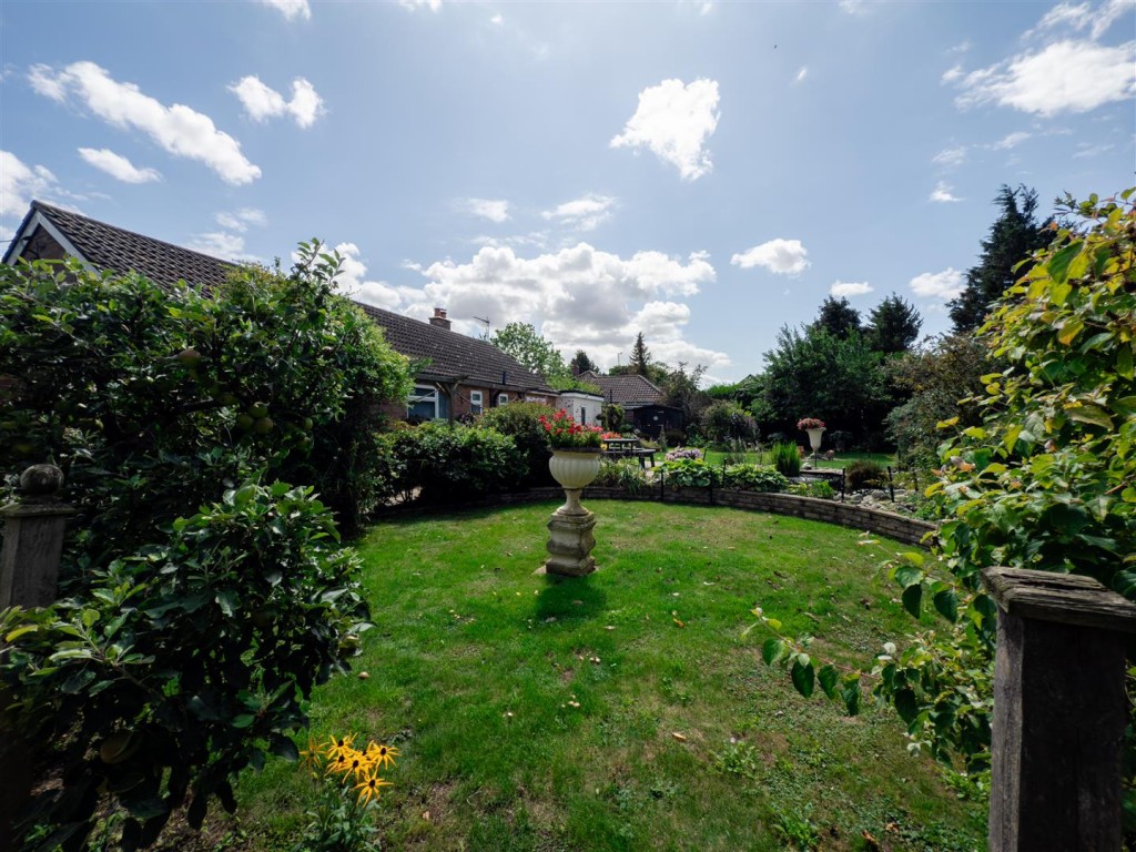 Images for Saxham Street, Stowupland, Stowmarket