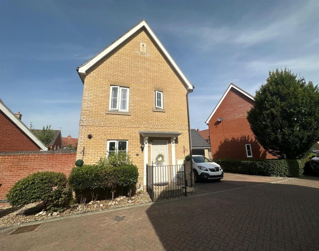 Images for Greenfinch Close, Stowmarket