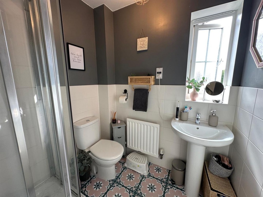 Images for Greenfinch Close, Stowmarket