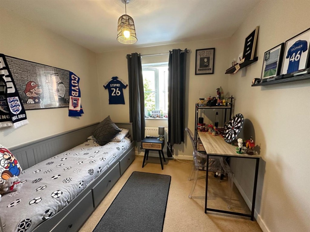 Images for Greenfinch Close, Stowmarket