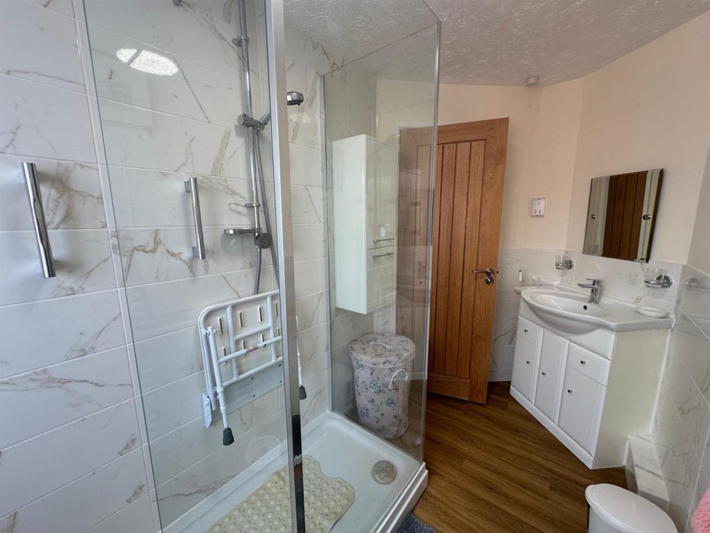 Images for Dove Gardens, Stowmarket