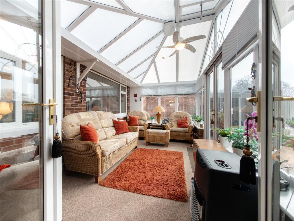 Images for The Close, Roydon, Diss