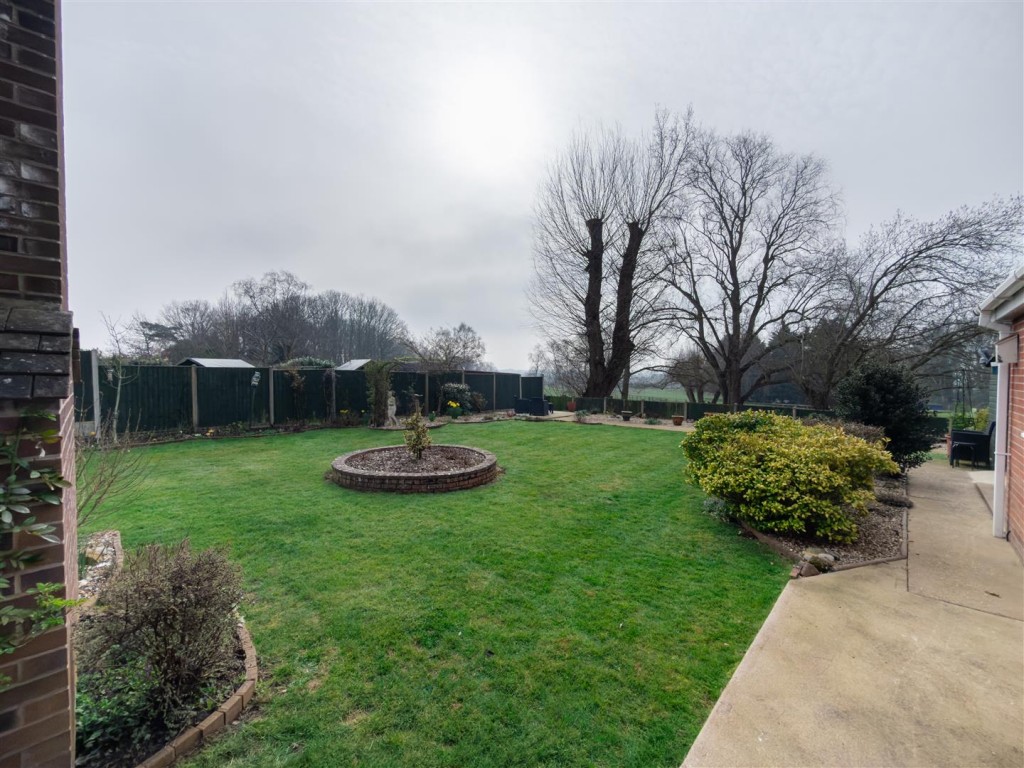 Images for The Close, Roydon, Diss