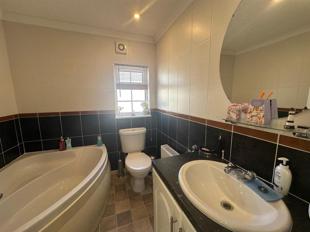 Images for Chalk Hill Lane, Great Blakenham, Ipswich