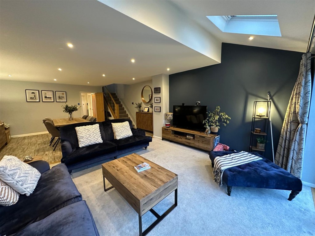 Images for Britten Ave, Stowmarket