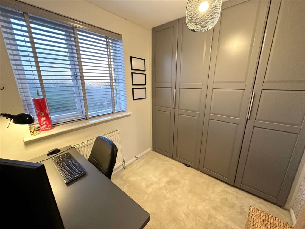 Images for Britten Ave, Stowmarket