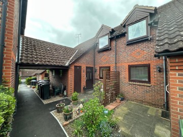 image of 2 Old School Mews, Violet Hill Road
